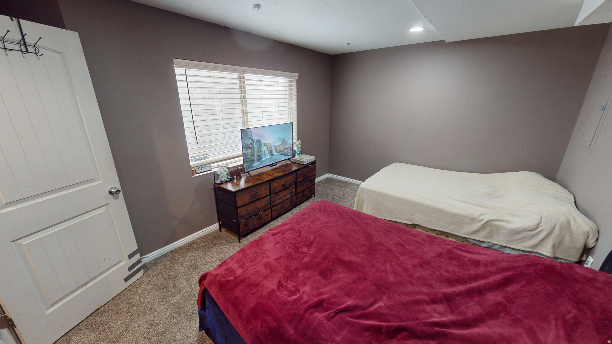 CRESCENT COURT - Residential