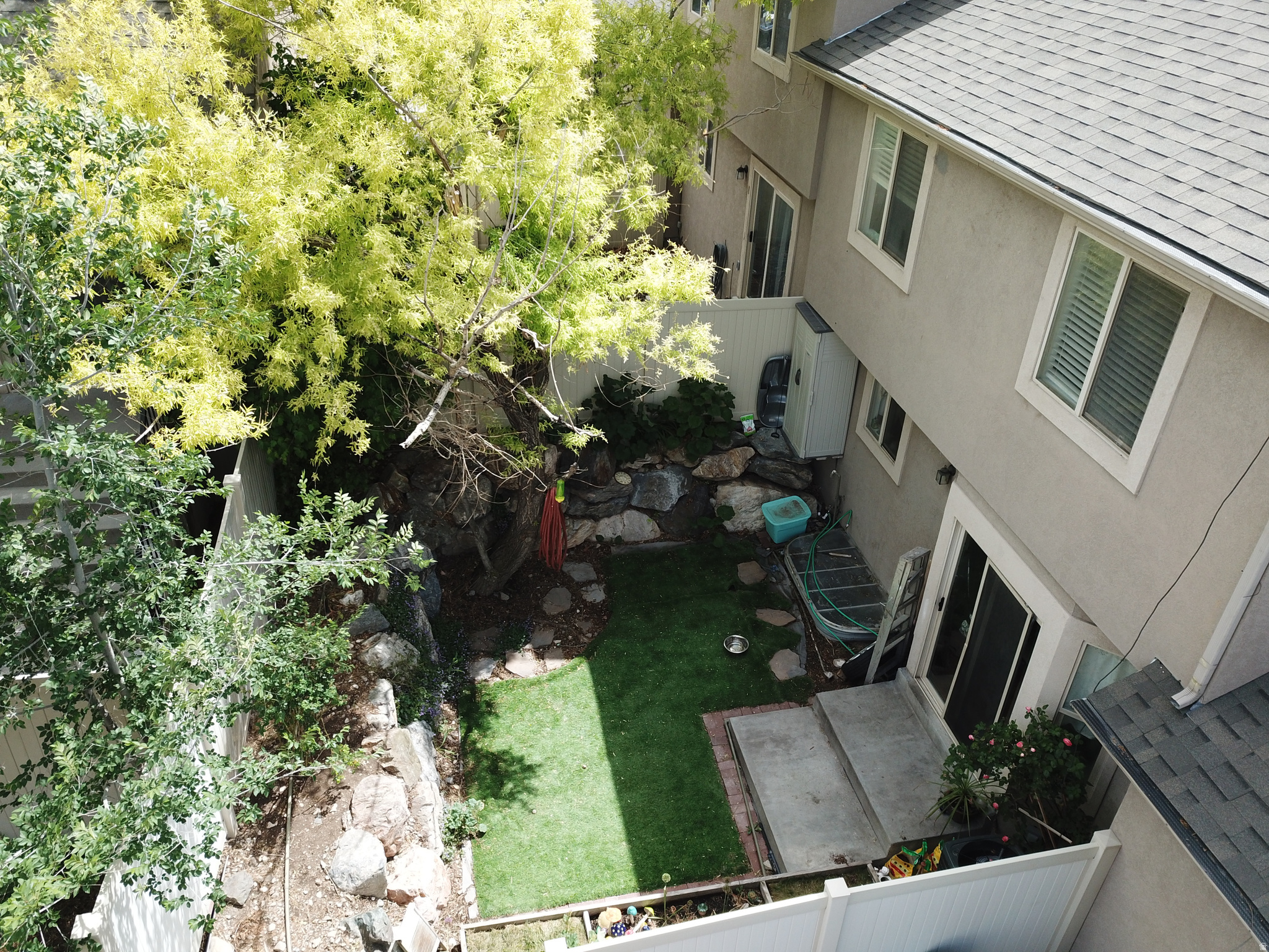 CRESCENT COURT - Residential