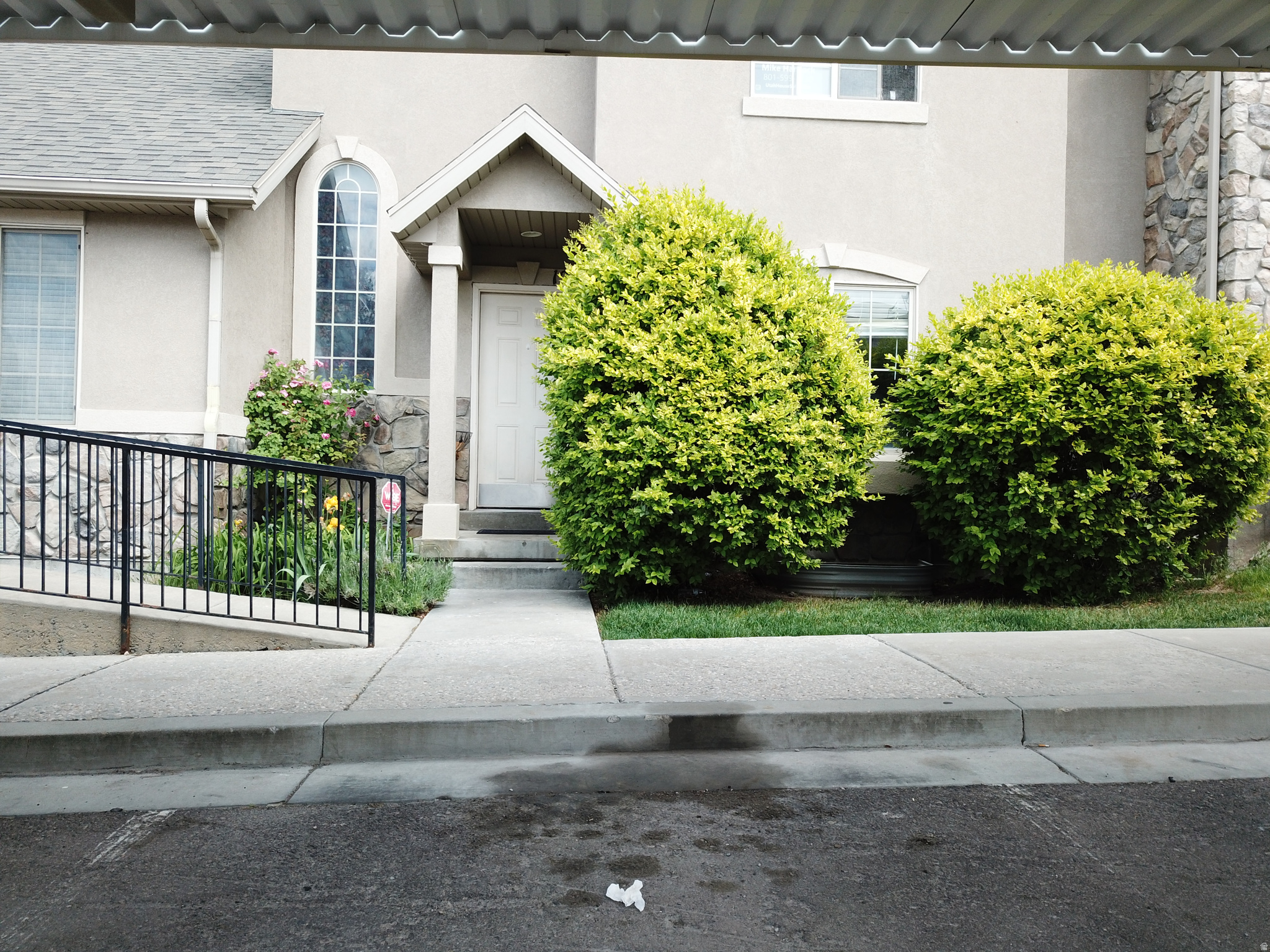 CRESCENT COURT - Residential