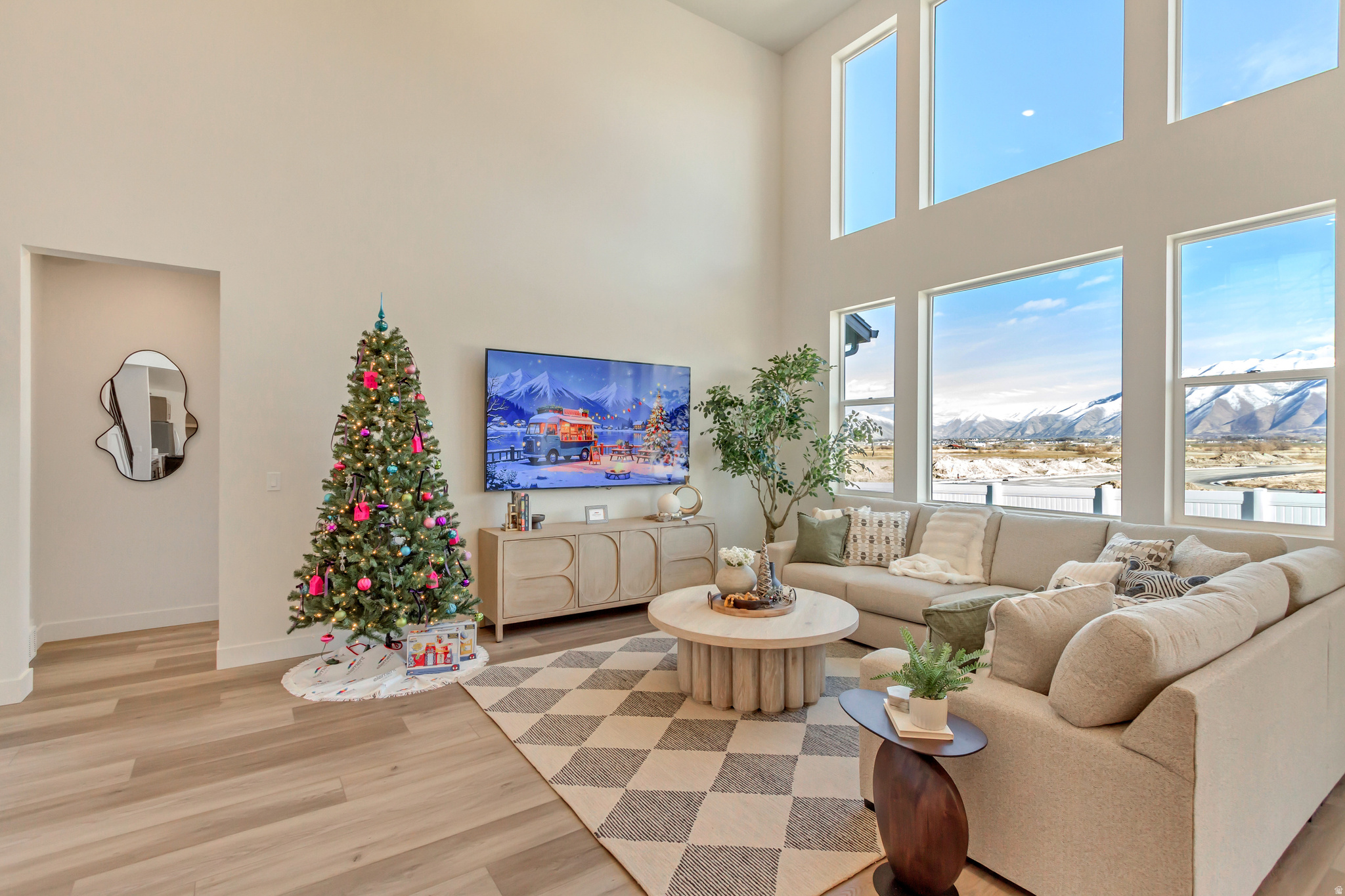 1281 N 1525 HOLW E 67