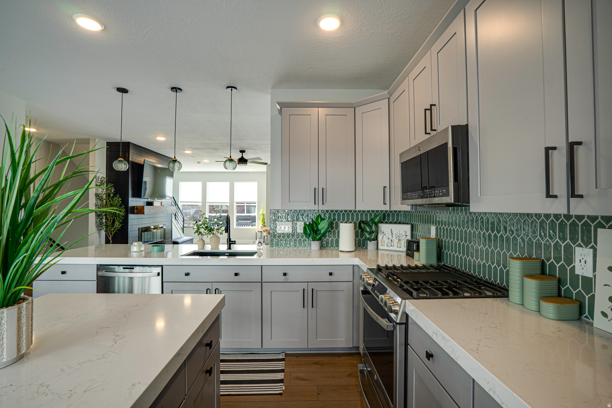 PRESTWICK - Residential Lease