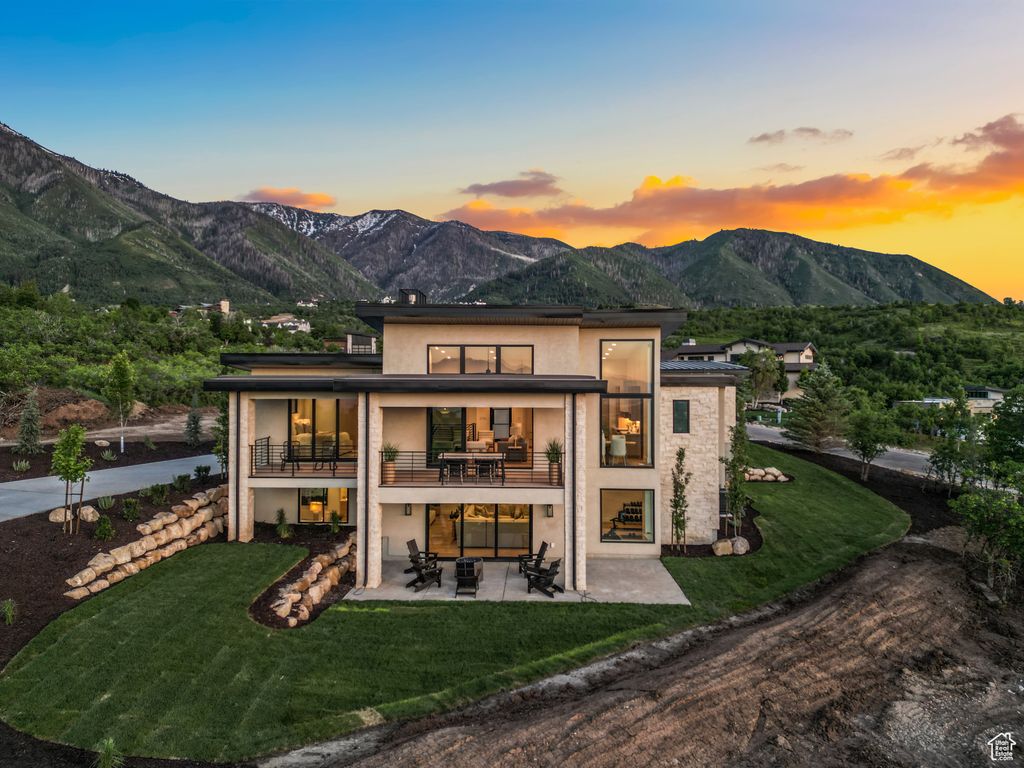 Photo for 755 SUNNY RIDGE LN #204, Woodland Hills, UT 84653 (MLS # 2106545)