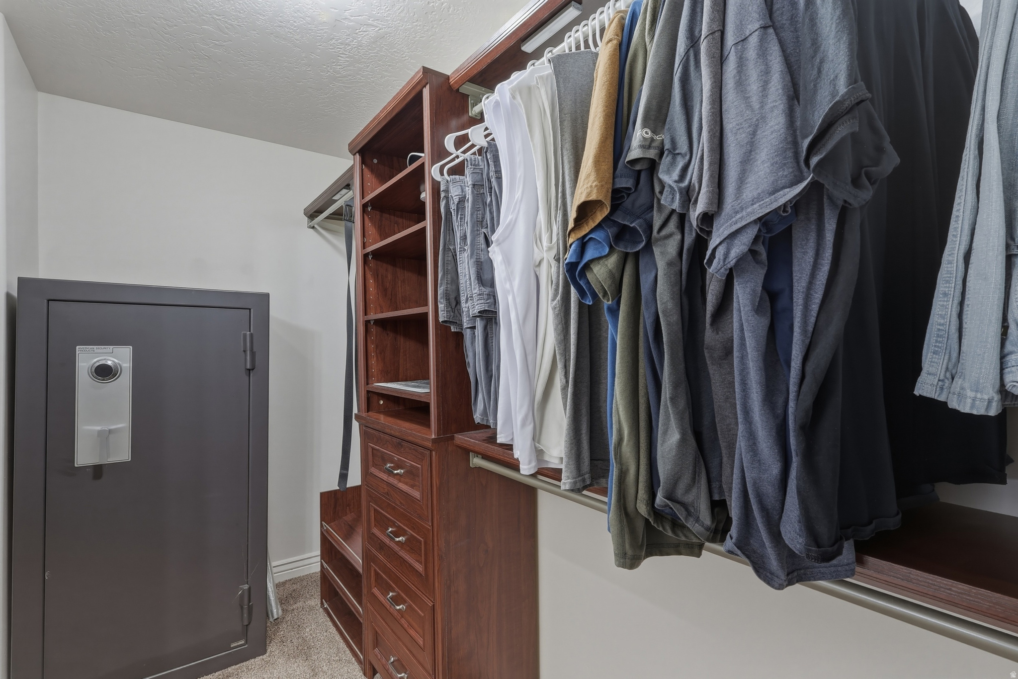 EAST TOWN VILLAGE PH 6 - Residential