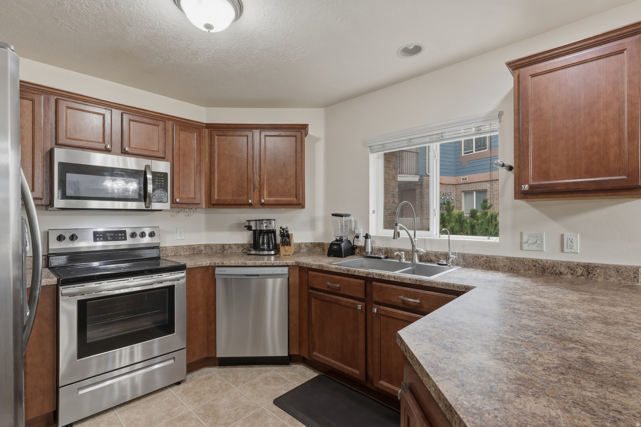 EAST TOWN VILLAGE PH 6 - Residential