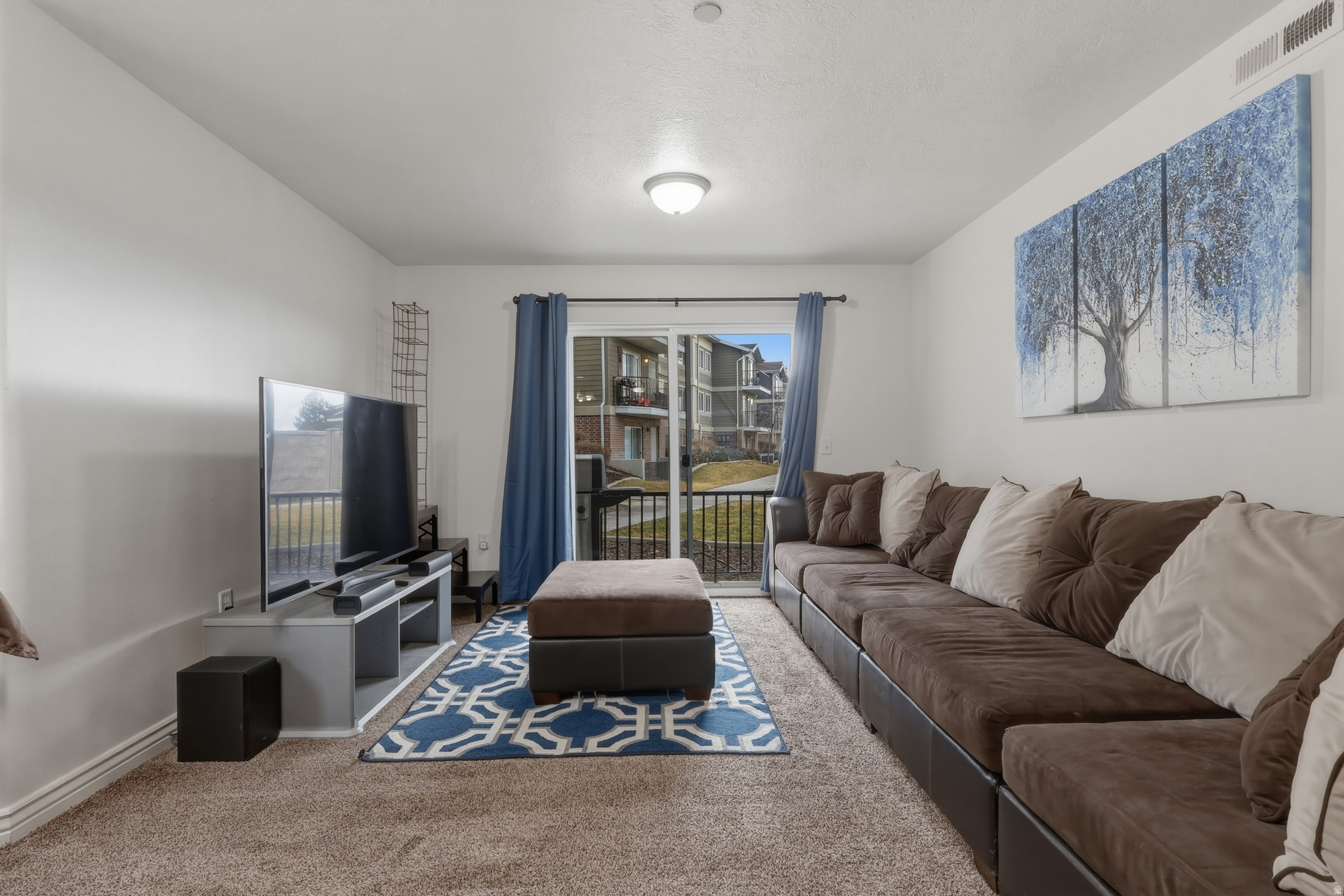 EAST TOWN VILLAGE PH 6 - Residential