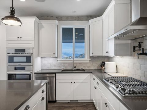 Tiny photo for 2208 E SNOW BLOSSOM WAY, Draper, UT 84020 (MLS # 2148928)