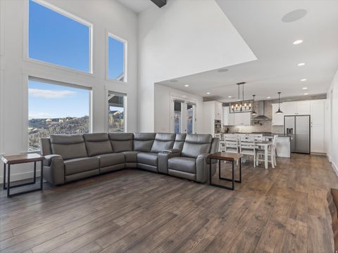 Tiny photo for 2208 E SNOW BLOSSOM WAY, Draper, UT 84020 (MLS # 2148928)