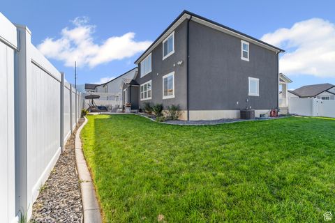 Tiny photo for 1237 S 50 E, Salem, UT 84653 (MLS # 2117526)