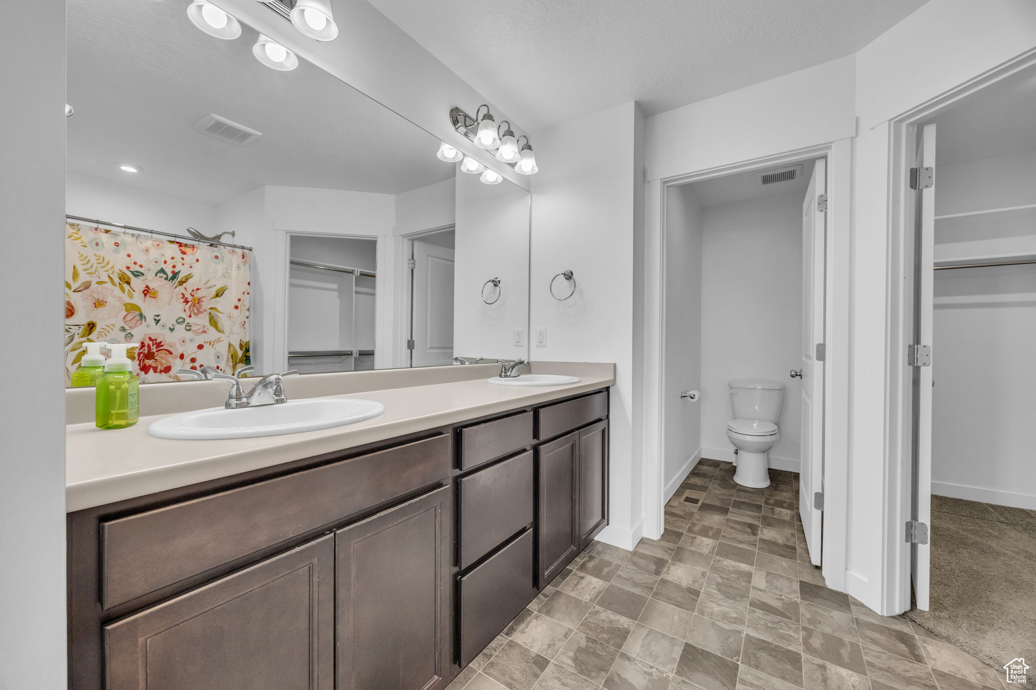 5315 S Pebble Ridge Ln, West Valley City, Utah image 7