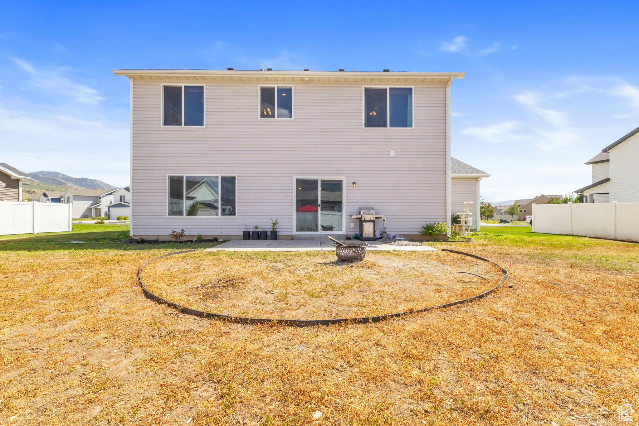 ELK MOUNTAIN - Residential