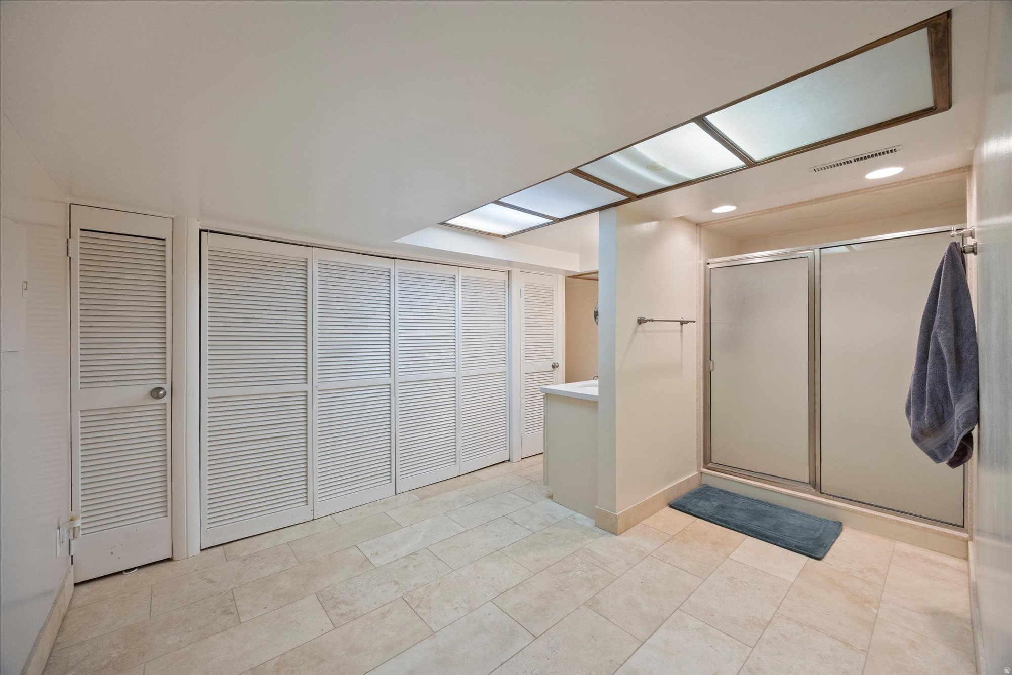 THREE FOUNTAINS - Residential