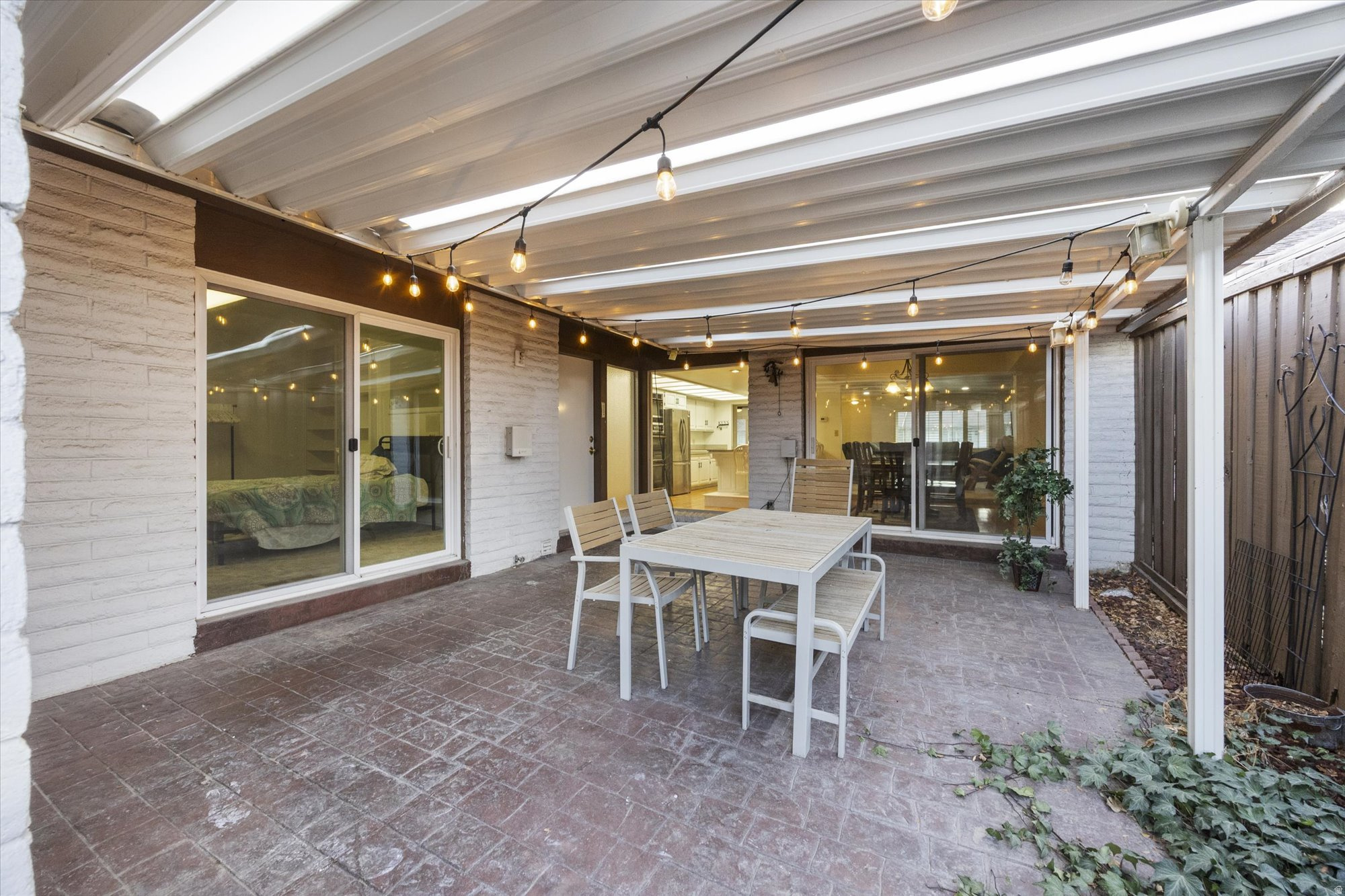 THREE FOUNTAINS - Residential