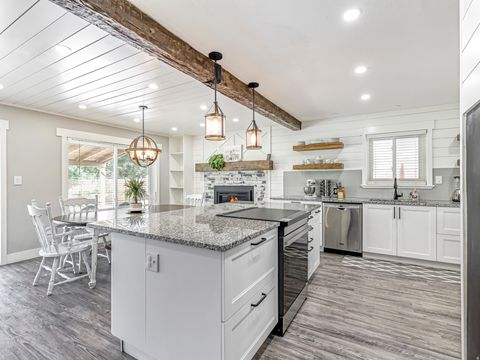 Tiny photo for 523 S MAIN St, Payson, UT 84651 (MLS # 2157893)