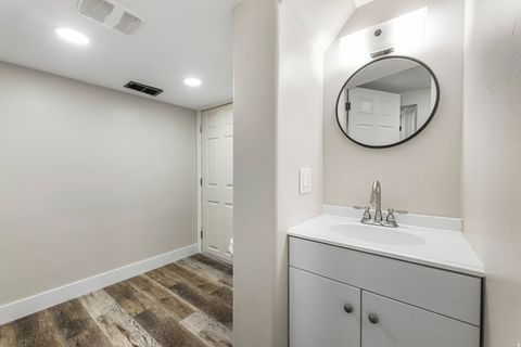 Tiny photo for 523 S MAIN St, Payson, UT 84651 (MLS # 2157893)