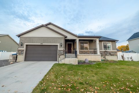 Photo of 1799 S 730 W, Provo, UT 84601 (MLS # 2122100)