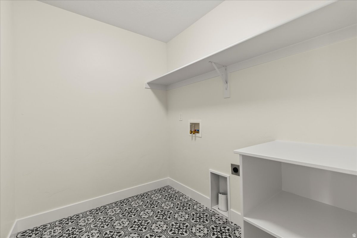 SPRINGFIELD ESTATES - Residential