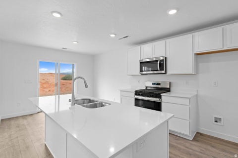 Tiny photo for 2245 S WOLVERINE WAY #2467, Washington, UT 84780 (MLS # 2183268)