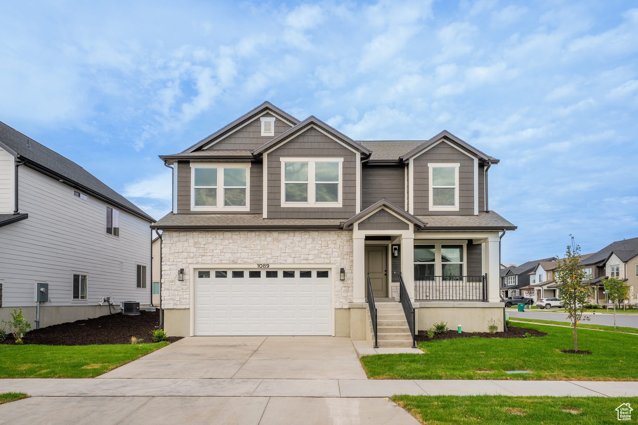 RIVER POINT - Residential