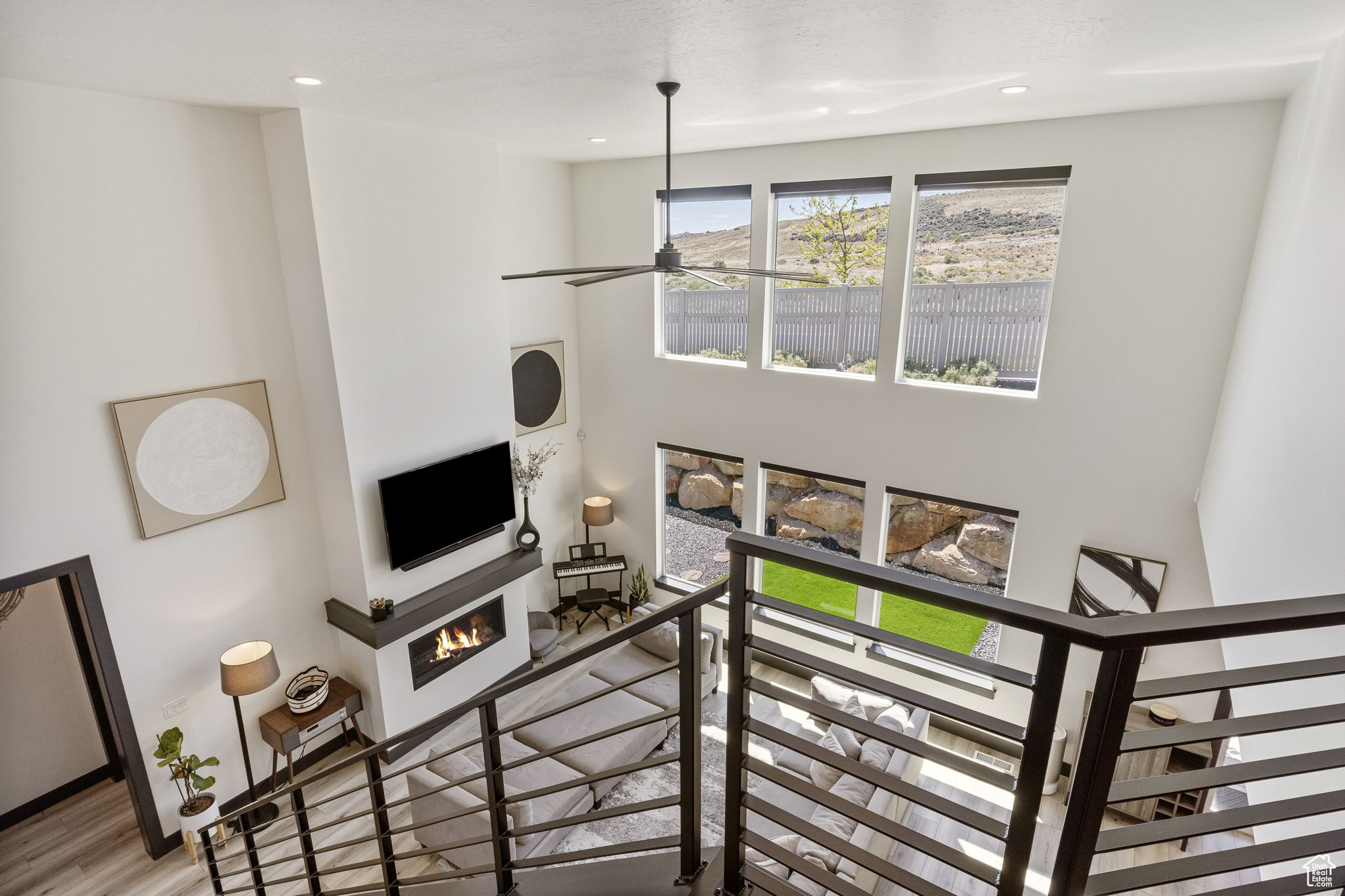 Saratoga Springs, Utah 84045, United States, 5 Bedrooms Bedrooms, ,3 BathroomsBathrooms,Residential,Active,123641