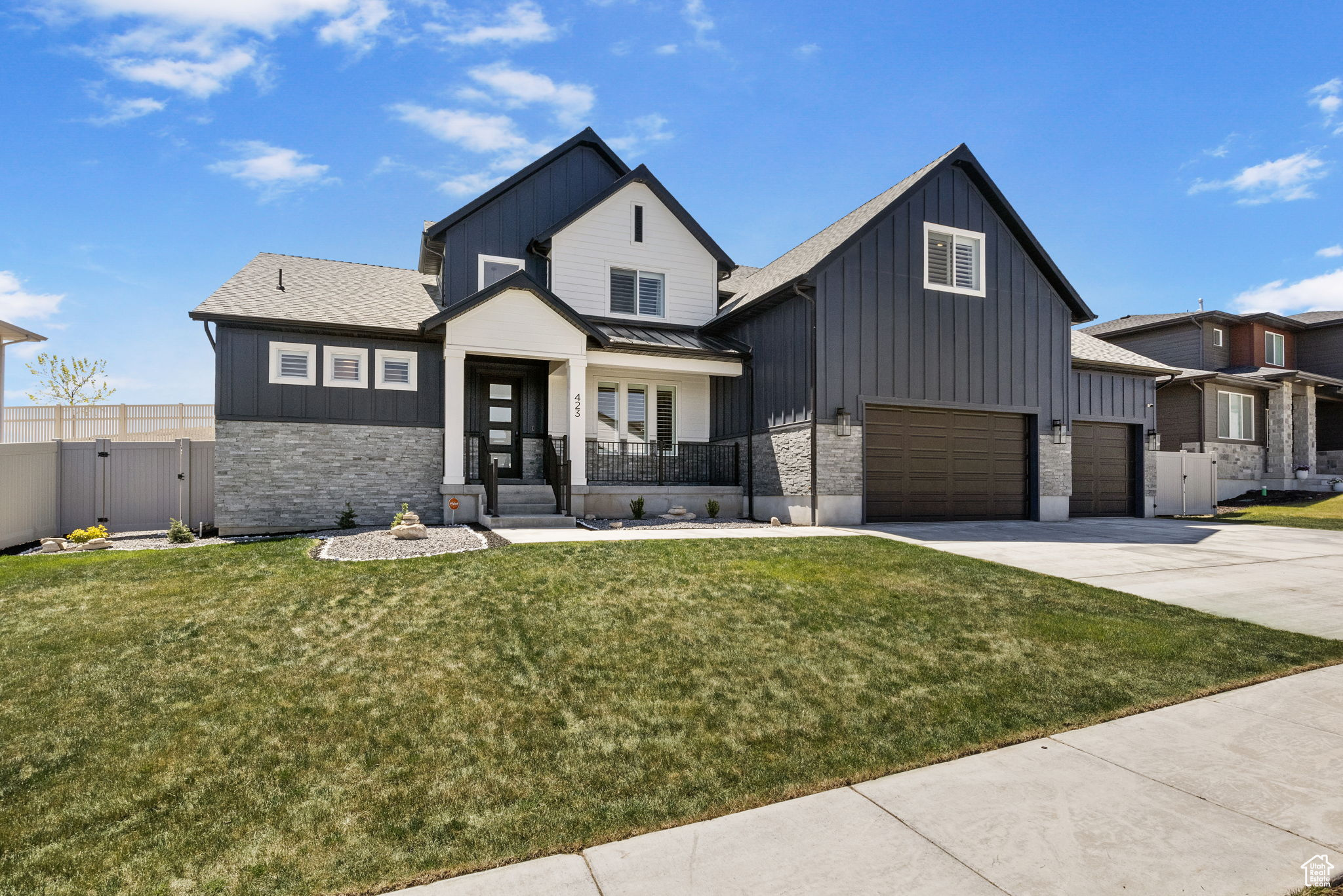 Saratoga Springs, Utah 84045, United States, 5 Bedrooms Bedrooms, ,3 BathroomsBathrooms,Residential,Active,123641