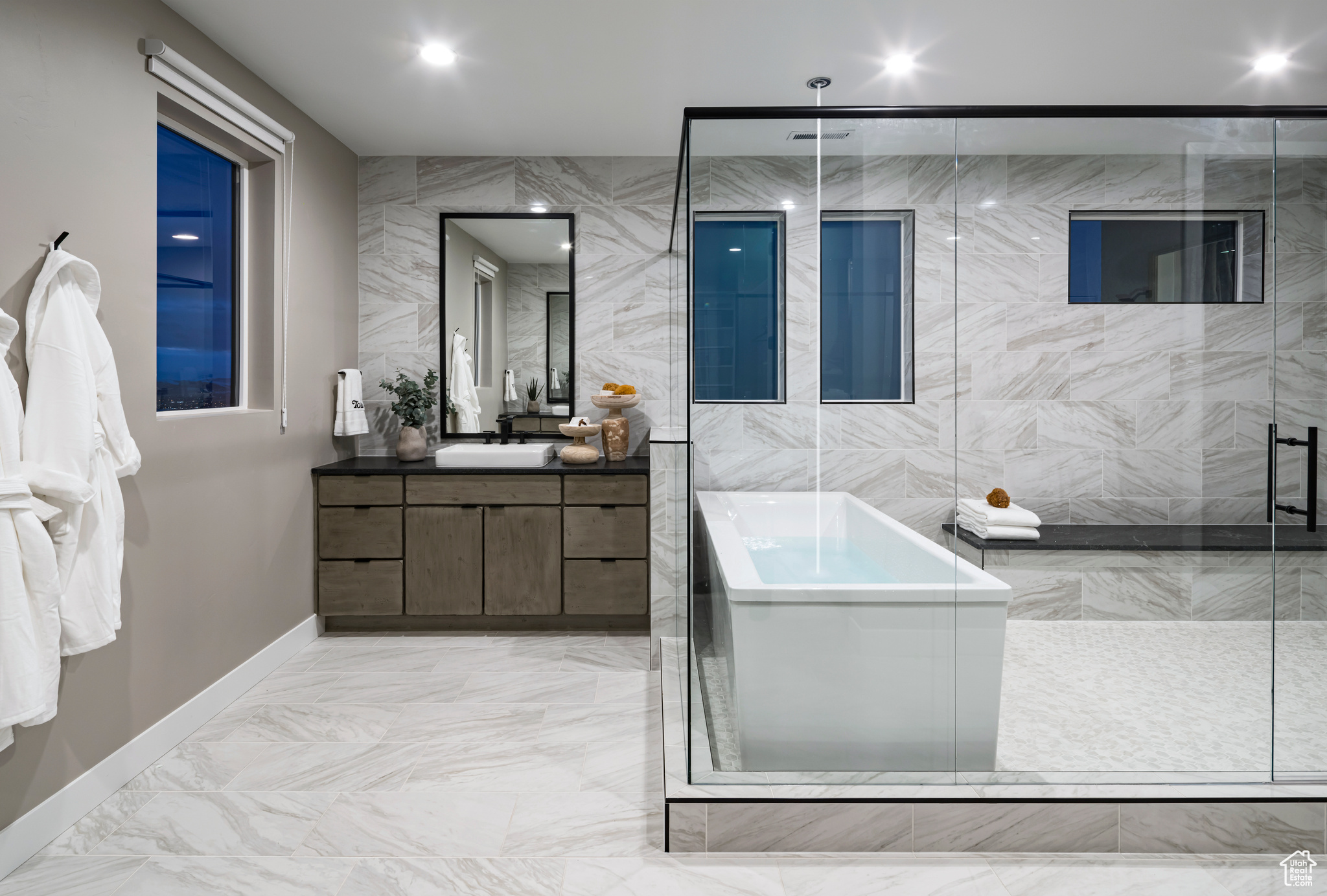 TOLL BROTHERS AT ELK RIDGE - Residential