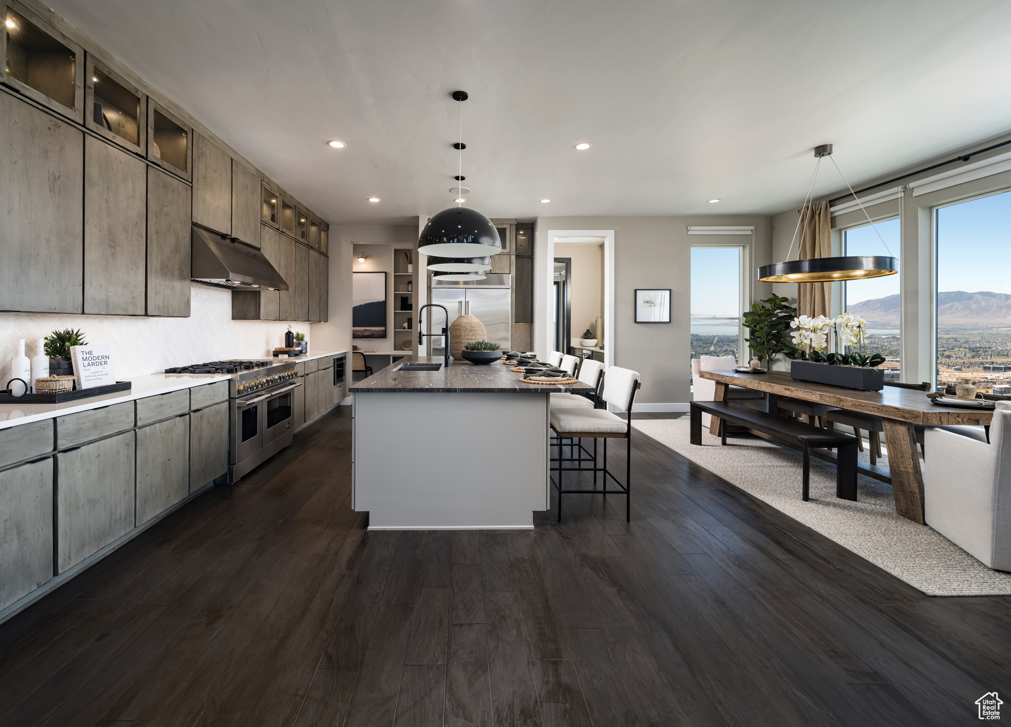 TOLL BROTHERS AT ELK RIDGE - Residential