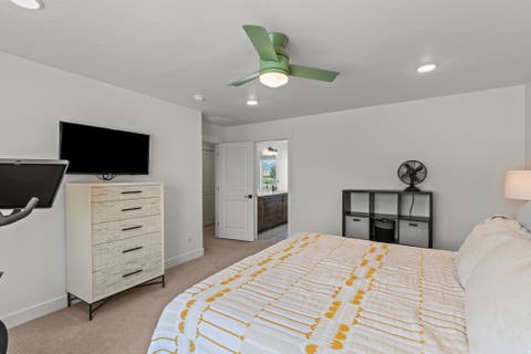 Tiny photo for 702 E 675 S, Hyrum, UT 84319 (MLS # 2170367)
