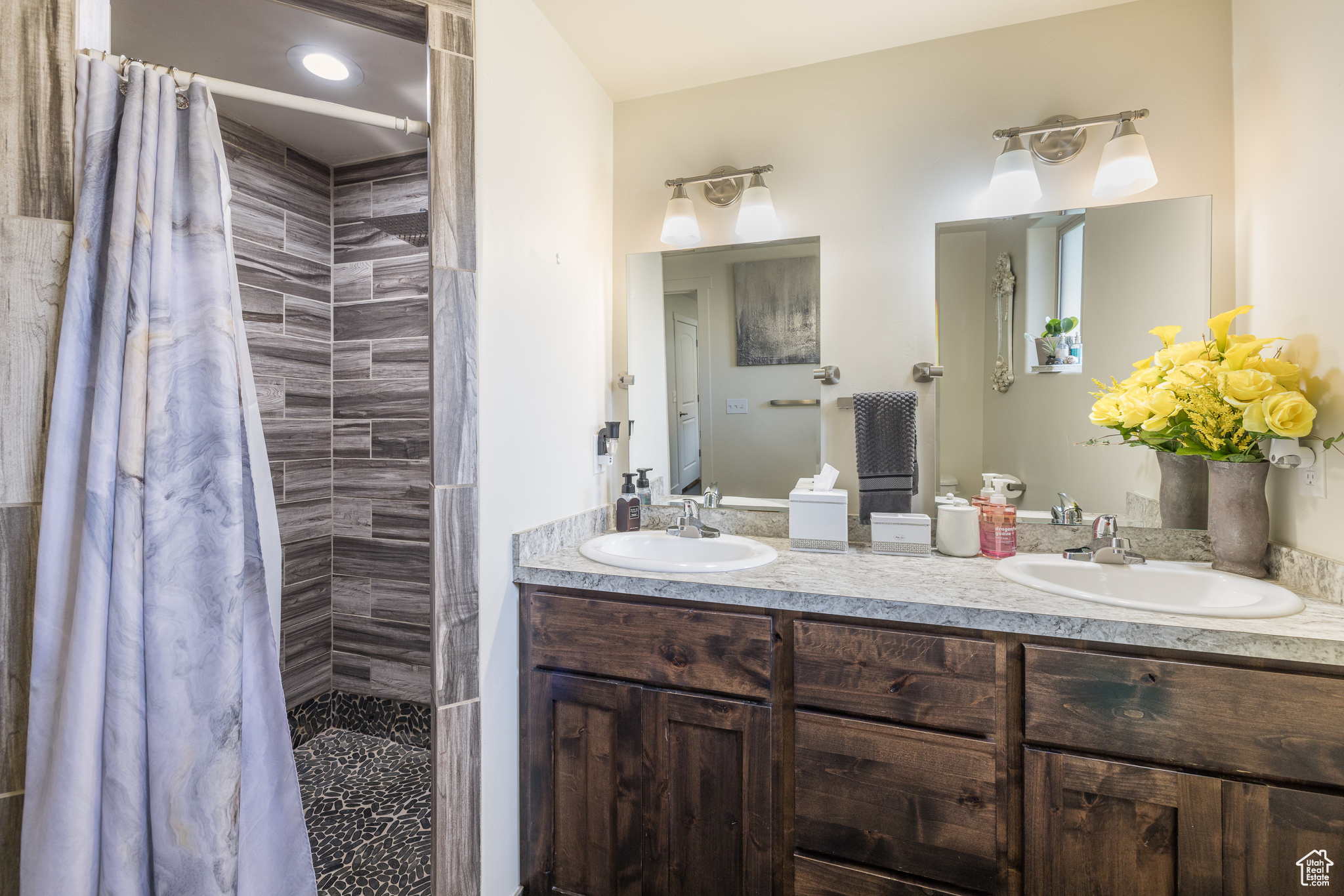 VALLEY VIEW SUBDIVISION - Residential