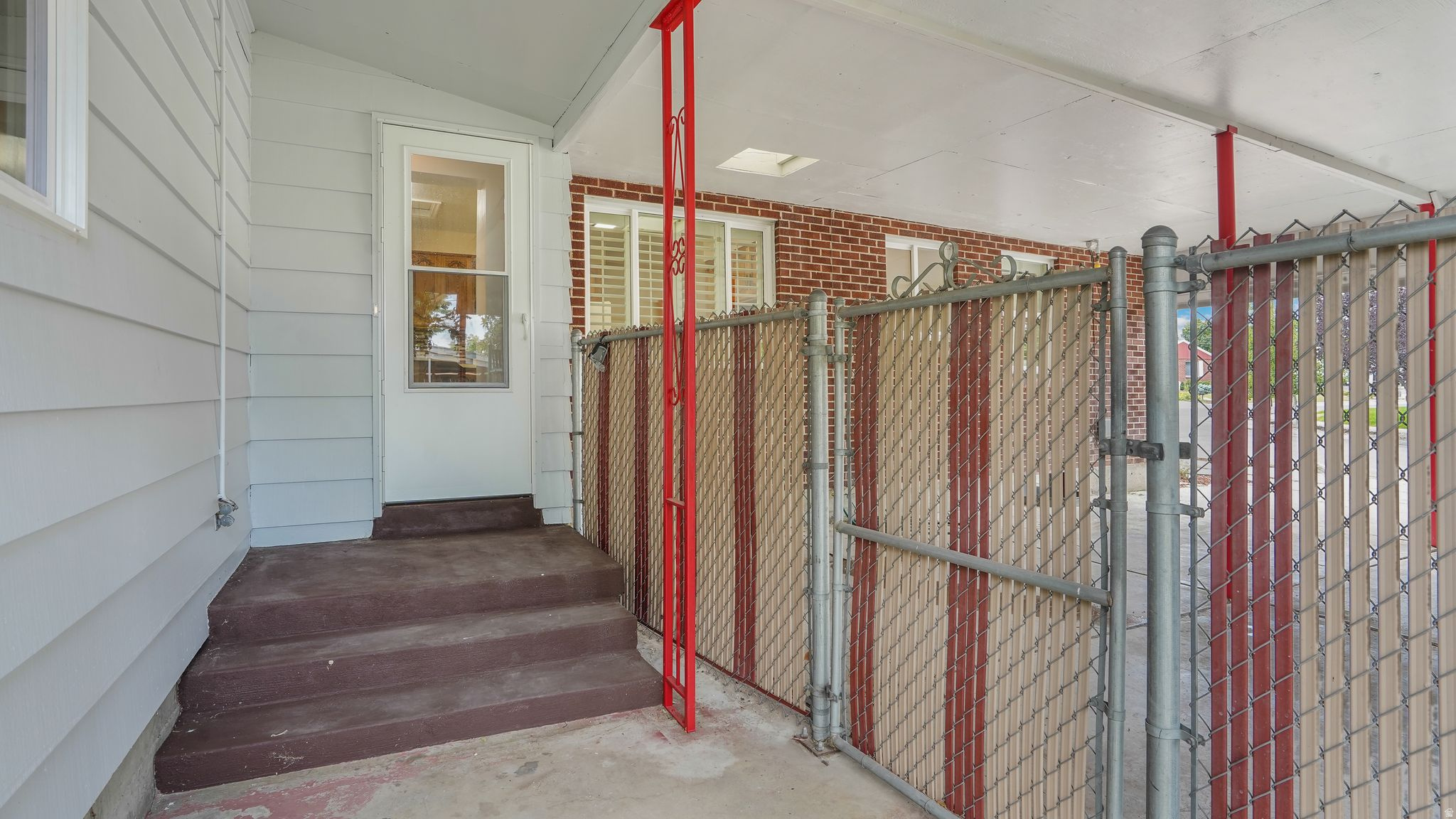 MURRAY HEIGHTS EAST - Residential