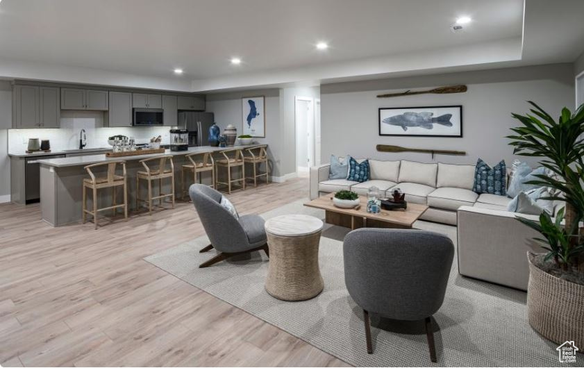 LAKEVIEW ESTATES - Residential