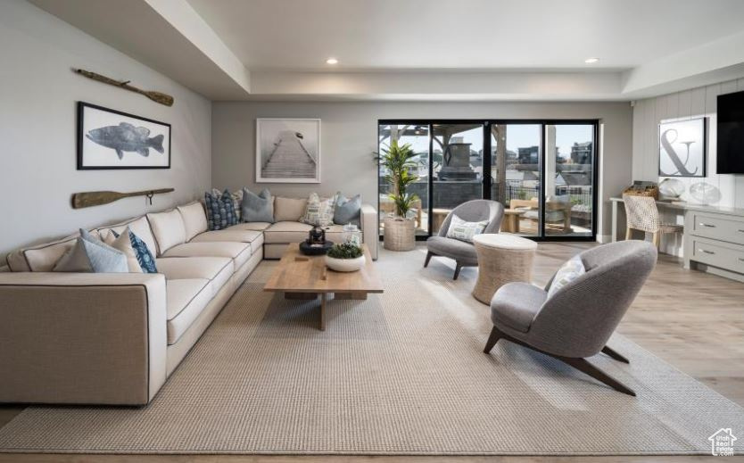 LAKEVIEW ESTATES - Residential