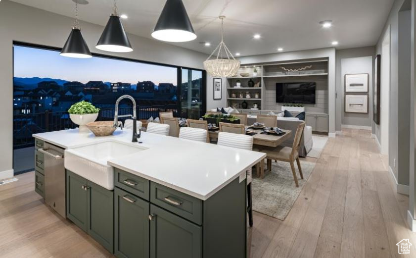 LAKEVIEW ESTATES - Residential