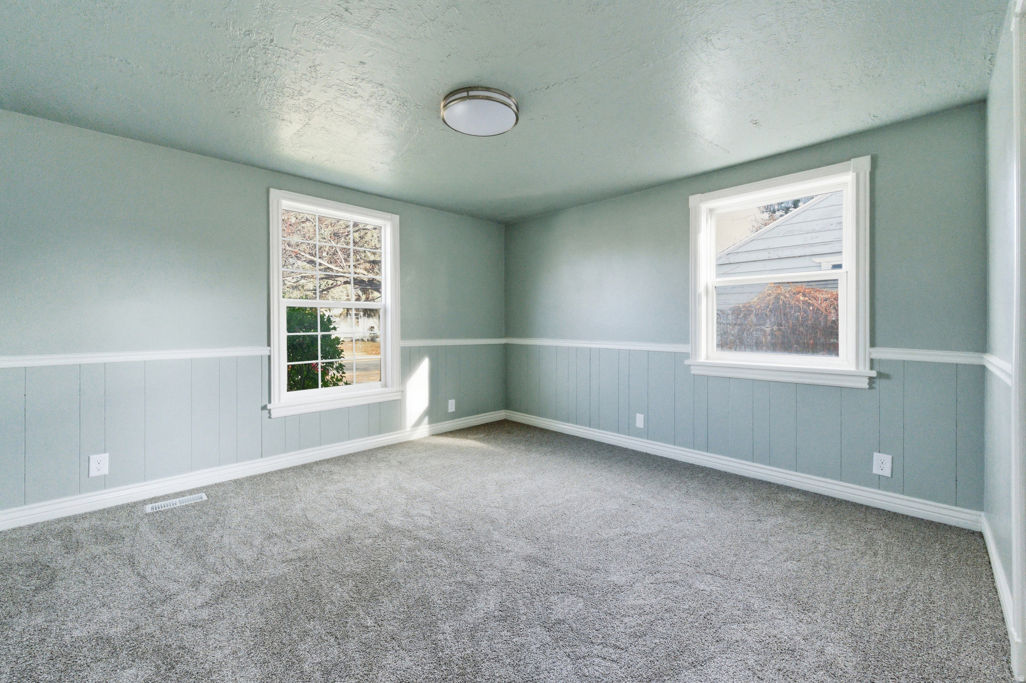 COLUMBIA VILLAGE - Residential