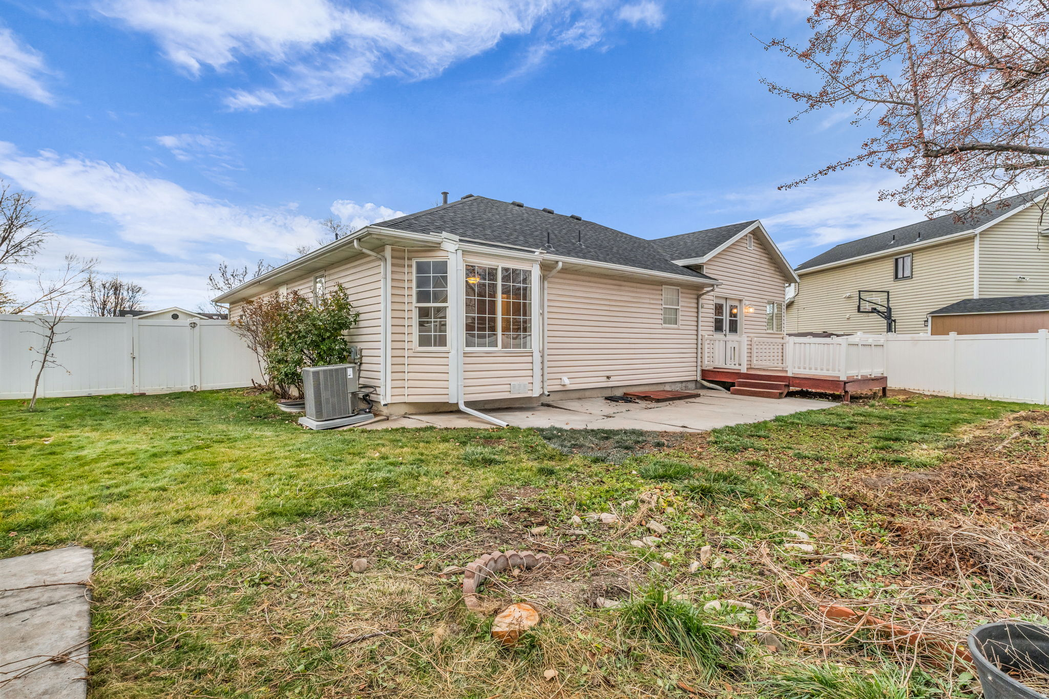 FARM MEADOWS - Residential