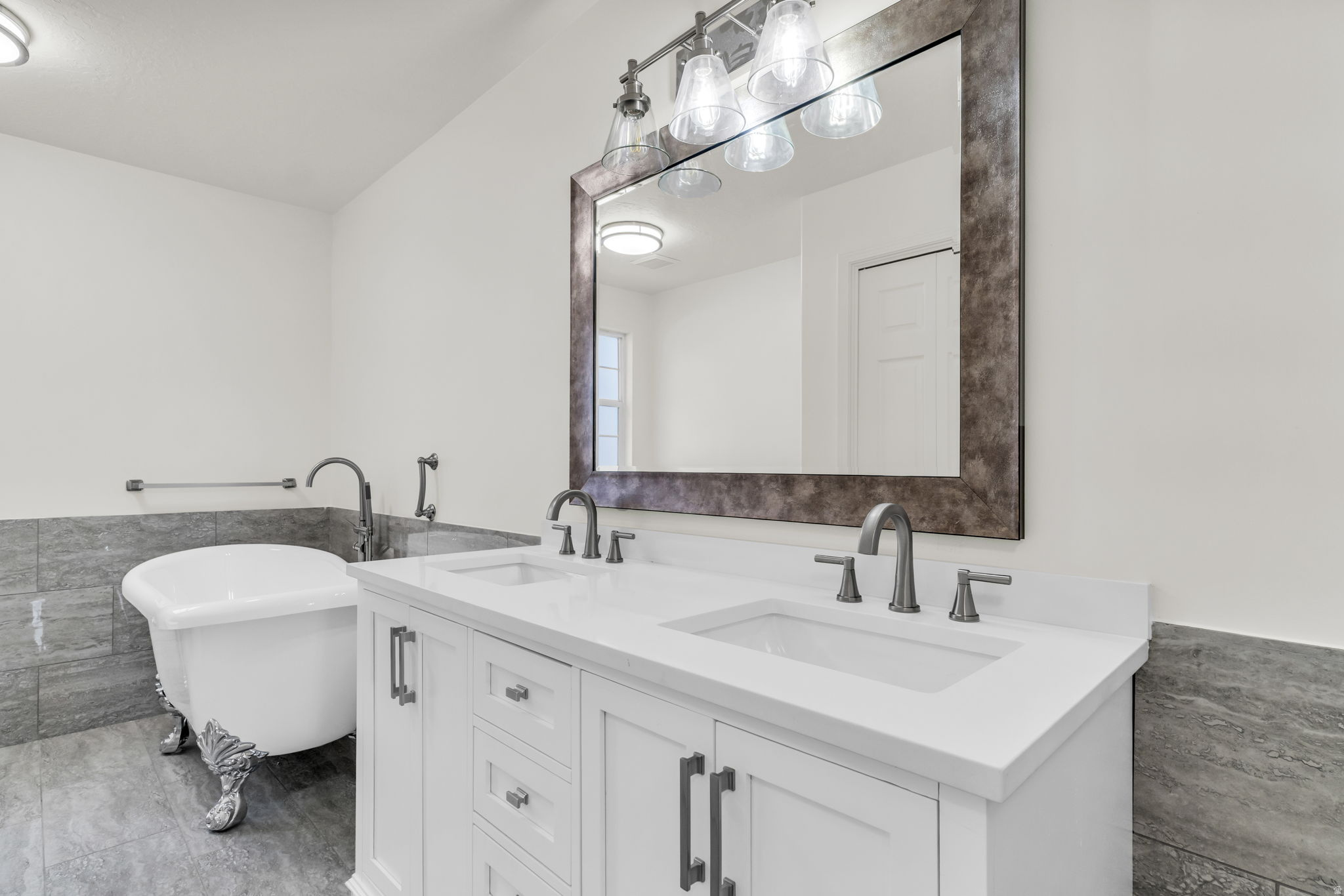 FARM MEADOWS - Residential