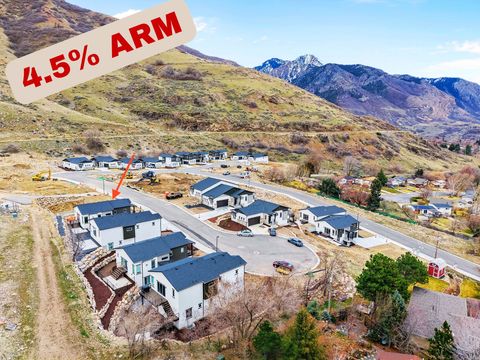 Homes For Sale - 1582 E Maddies Cv #19<br/> Weber County, Ogden, UT 84404