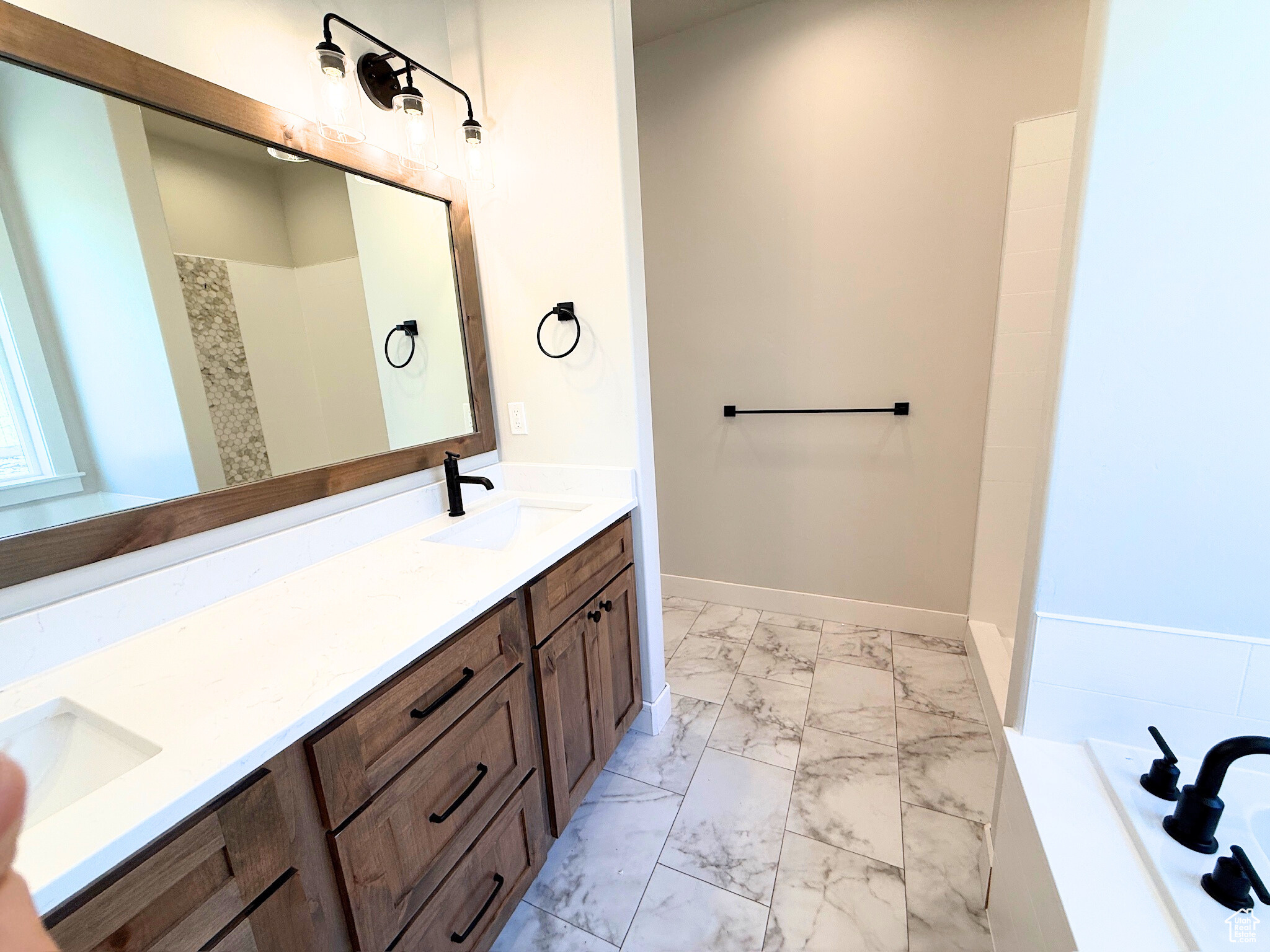 MOUNTAIN GATE SUBDVISION - Residential