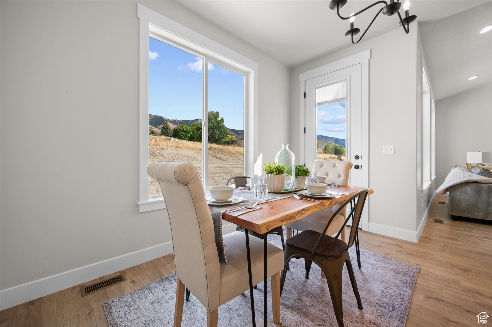 MOUNTAIN GATE SUBDVISION - Residential