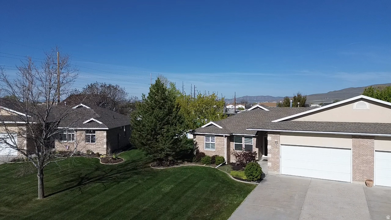 CENTENNIAL ESTATES - Residential