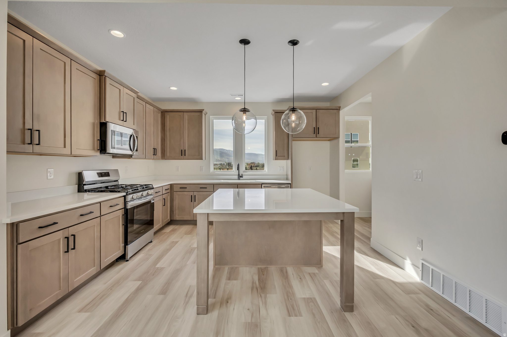 DOWNTOWN DAYBREAK - Residential