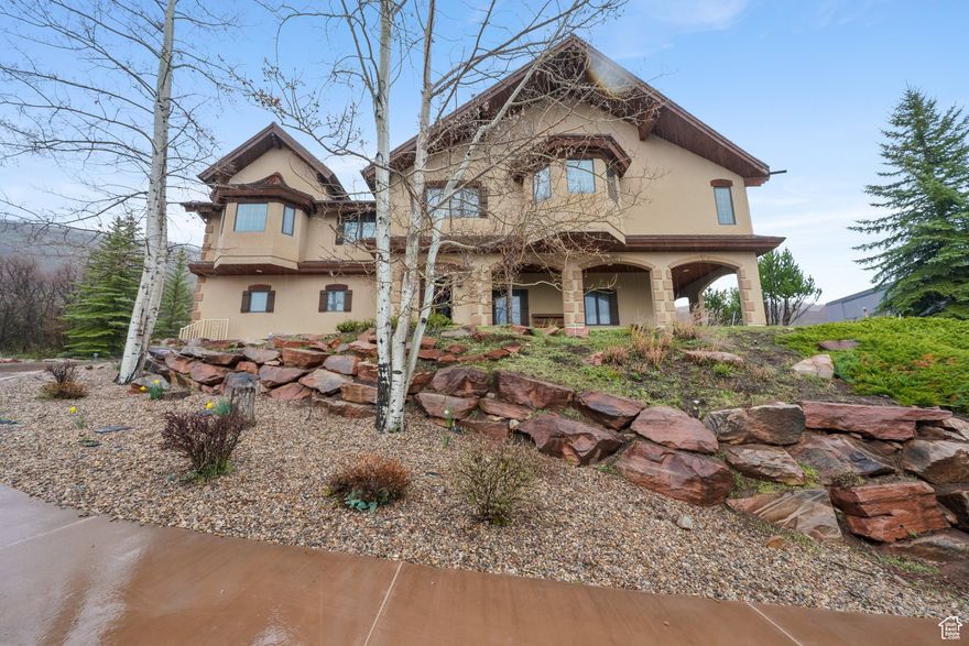 Amazing views and space in this 5 bed, 3 bath Jeremy Ranch home! You will love the large open living space in this wonderful 5 bed, 3 bath home on over half of an acre and with a 3 car garage. Located near the top of Jeremy Ranch, the home backs to a beautiful hillside and has mountain views out front.  The kitchen has been updated and has a built in dining area as well as stainless steel appliances and a huge pantry.  Although the main level is up a set of stairs from the garage, there are 3 bedrooms on the garage level and an  accessibility feature to access the upper level.  Once upstairs, there are two more bedrooms, including the master, and the rest of the living space.   With a heated driveway and just 5 minutes to the grocery store, 10 minutes to Redstone, 15 minutes to the Canyons Base of PCMR and only 20 minutes to both Salt Lake City and Park City's main street, this home is a great place to live! LEASE INFORMATION: Minimum 1 year lease.   Utilities and landscape maintenance not included in rent.  First month's rent and security deposit due upon signing. NO SMOKING/VAPING. PETS NEGOTIABLE.  Verification of funds and employment required.    The information contained herein is furnished to the best of knowledge. Tenant and/or tenant's agent responsible to verify the accuracy of all information. This information is subject to change without notice. Brokerage assumes no responsibility for accuracy.