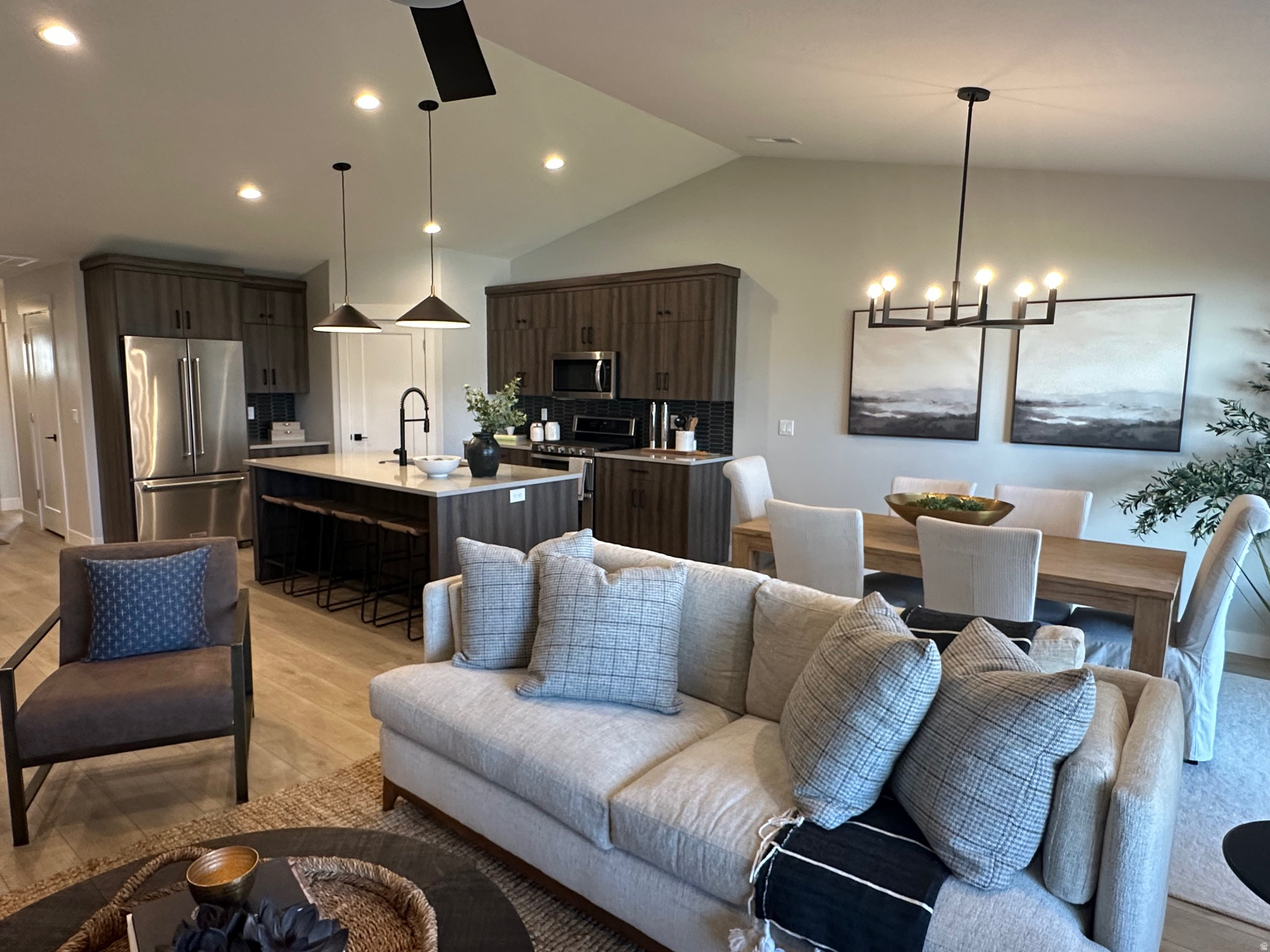 SADIE'S GLENN - Residential