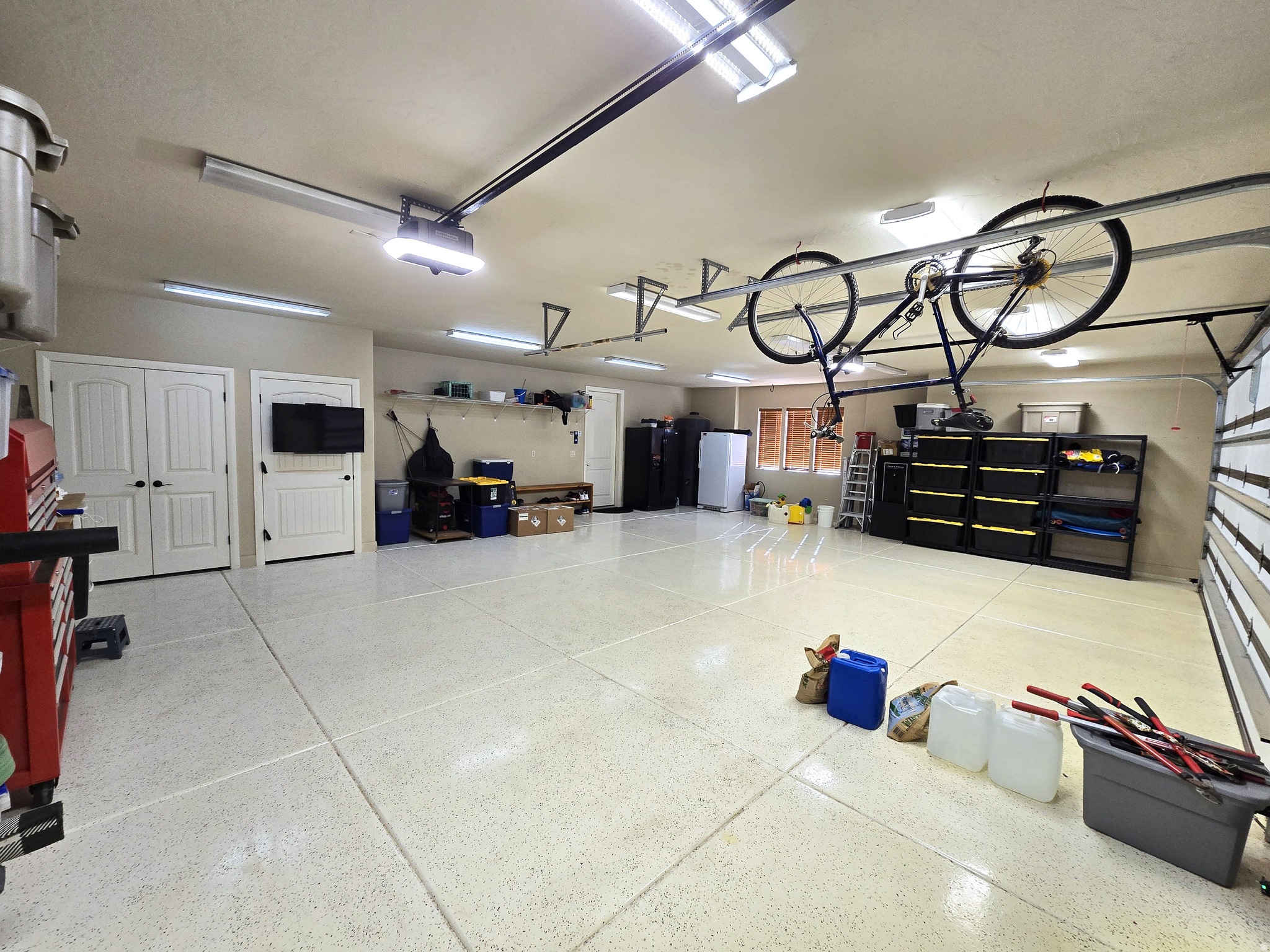 MAJESTIC VIEW - Residential