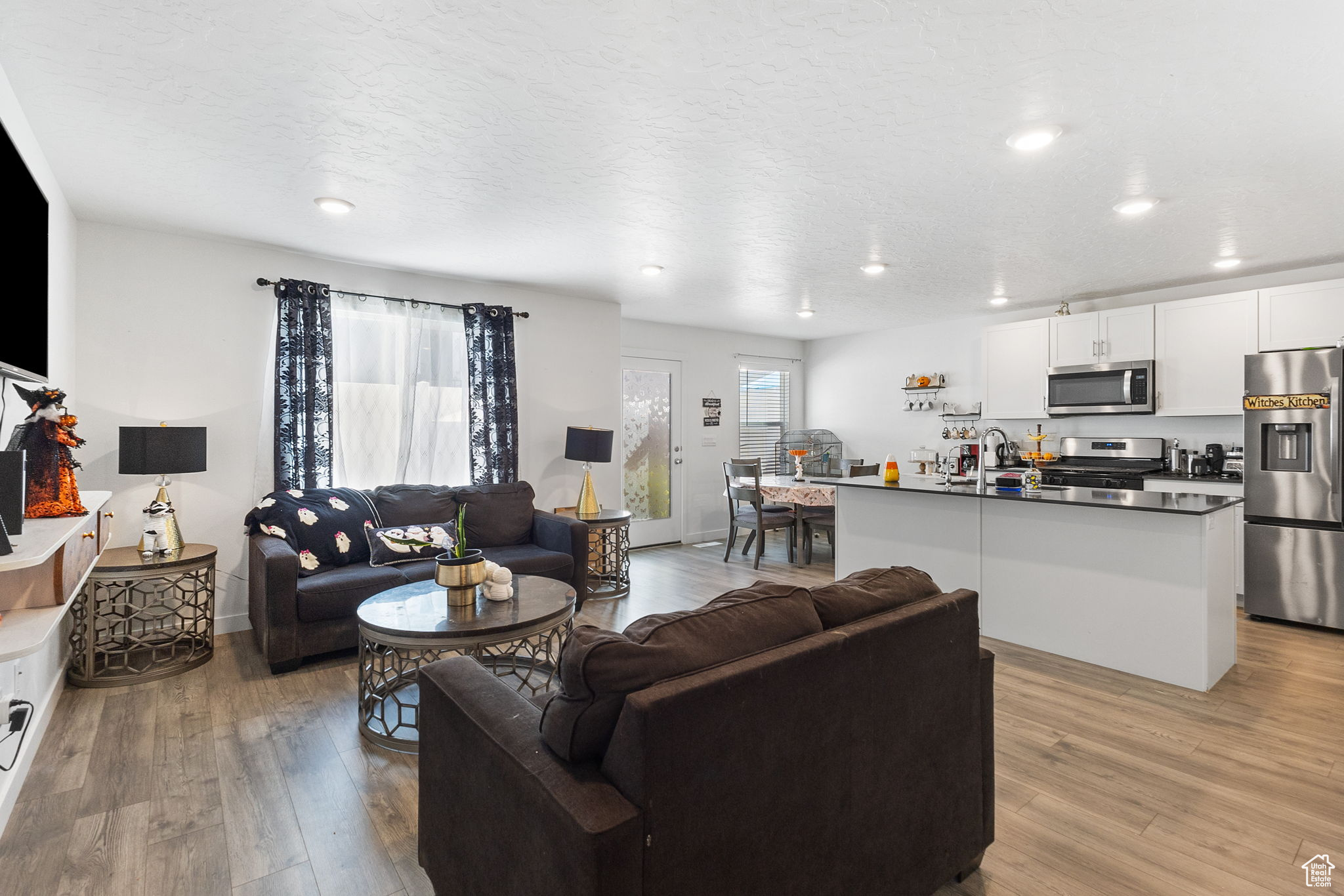 LITTLE VALLEY GATEWA - Residential