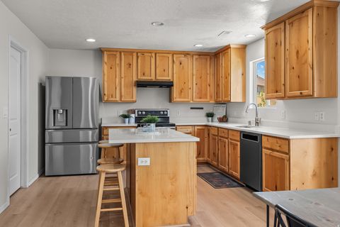 Tiny photo for 511 S OLIVE WAY, Lehi, UT 84043 (MLS # 2168924)