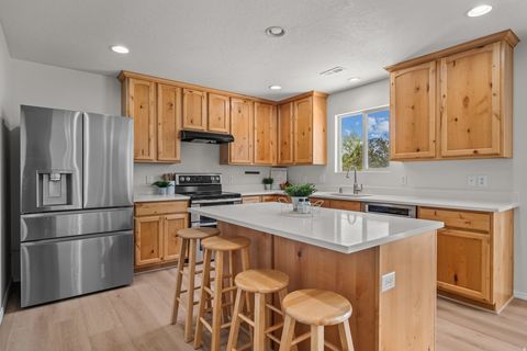 Tiny photo for 511 S OLIVE WAY, Lehi, UT 84043 (MLS # 2168924)