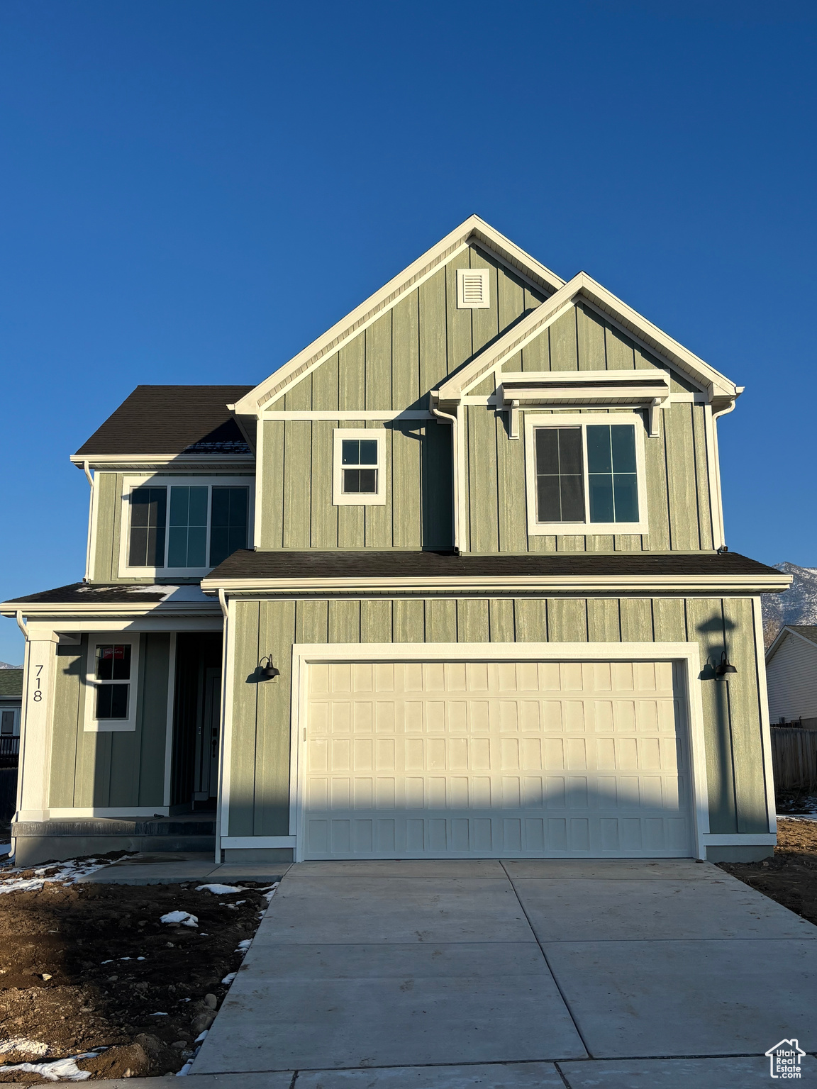 Living in Tooele never looked so good! Come check out this gorgeous 2-story home in the heart of Toole. Quartz counters, white painted  cabinets, Level 3 Laminate flooring and high grade carpet. Each finish carefully selected to bring a smile to your face every time you walk in the door. Minutes to shopping, parks, and golf. 45 minute drive to Downtown Salt Lake.Seller Offering $10,000 Incentive to be used towards Closing costs, rate buy down, or purchase price reduction through Preferred Lender.