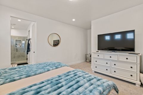 Tiny photo for 350 W CAMINO BORDE, Washington, UT 84780 (MLS # 2137291)