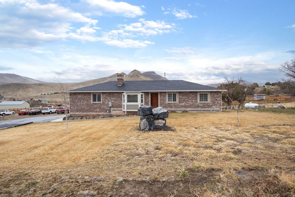 Photo of 14715 S ROSE CANYON RD, Herriman, UT 84096 (MLS # 2139373)