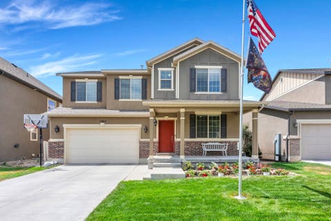 Homes For Sale - 13162 S Brickshire Ln<br/> Herriman, UT 84096